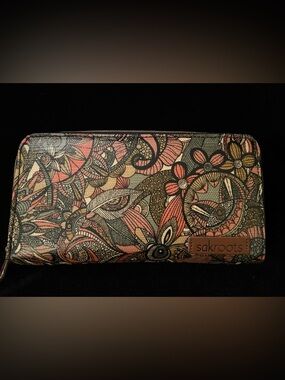 Sakroots Zip Around Long Wallet, Sienna Spirit Desert